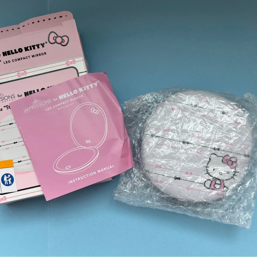 Hello Kitty LED 3X Compact Mirror NIB - Limited Edition